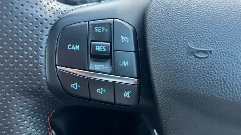 Ford Puma 1.0 EcoBoost Hybrid mHEV ST-Line 5dr Petrol Hatchback